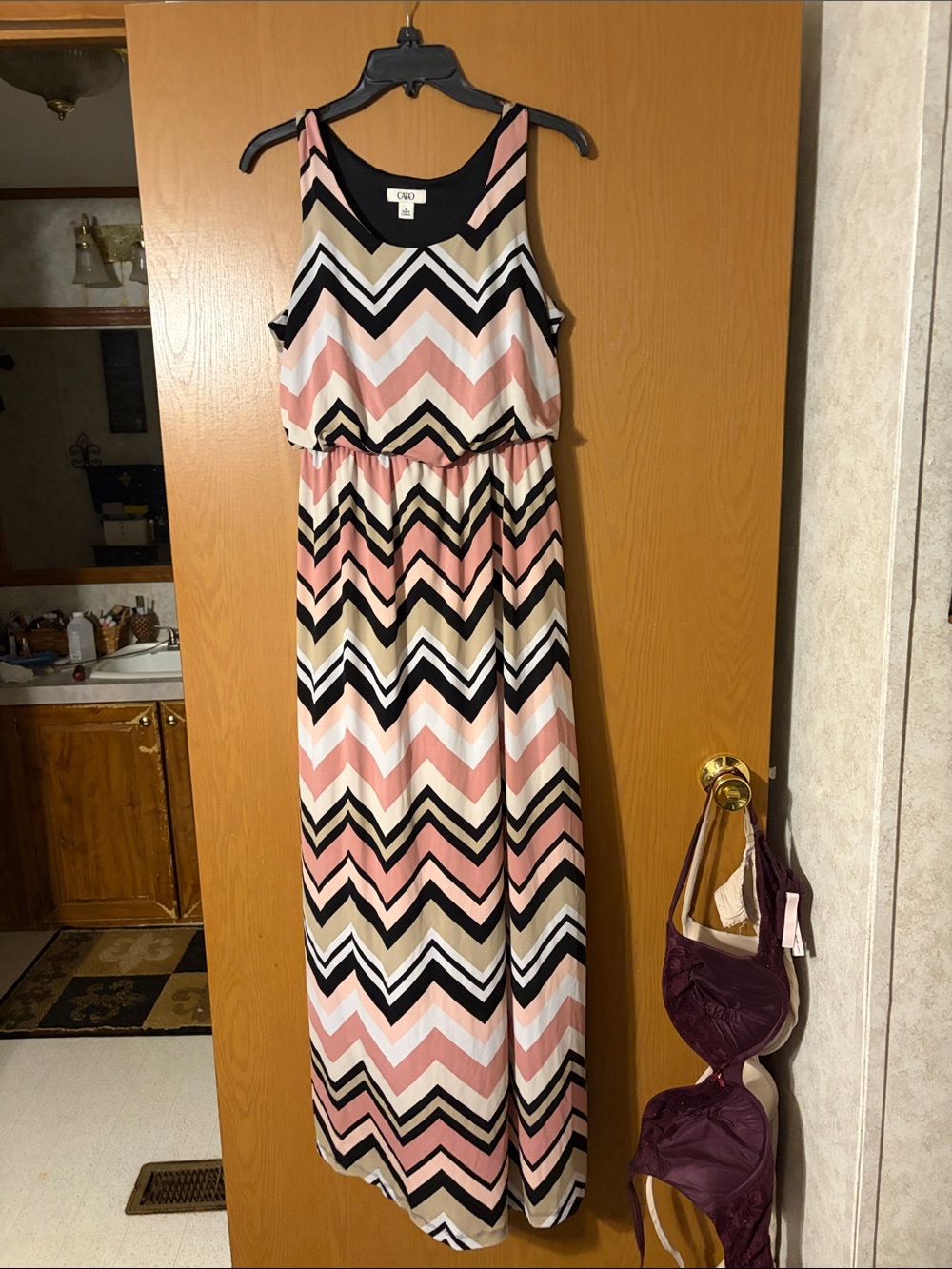 Cato Sleeveless Chevron Maxi Dress in Pink, Black & Cream